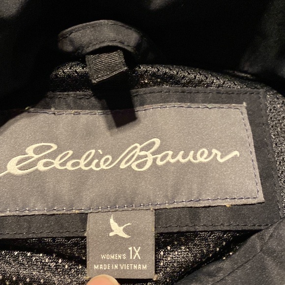 Men’s Black Eddie Bauer Windbreaker w/Hood - Picture 8 of 11